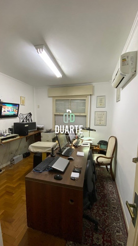 Imagem 6 de 24 de Vendo Apartamento Amplo No Gonzaga, 2 Quartos, Sala Ampliada, 2 Banheiros, 1 Vaga, Portaria 24 Horas - Ap03732 - 69354241