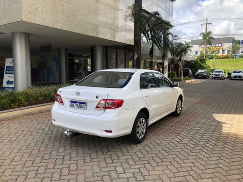 Toyota Corolla Xli 1.8 Flex Aut