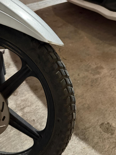 Carabela Kronos 150cc Seminueva Color Gris