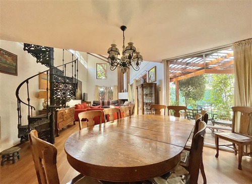 Imagen 9 de 27 de Venta Casa Vitacura Pasaje: Las Encinas