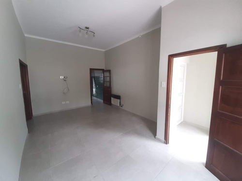 Imagen 5 de 15 de Sin Honorarios! Optimiza La Rentabilidad De Tu Inversion! Casa 100% Reciclada Con Renta!
