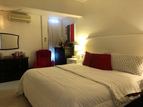 Imagen 15 de 26 de Venta Townhouse Tazajal Naguanagua 0412-4860923.