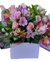 Comprar Box Rosas Y Astromelias. Flores A Domicilio. Envio De Flores
