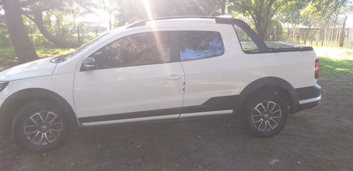 Volkswagen Saveiro 1.6 Cross Pick-up Cabina Doble