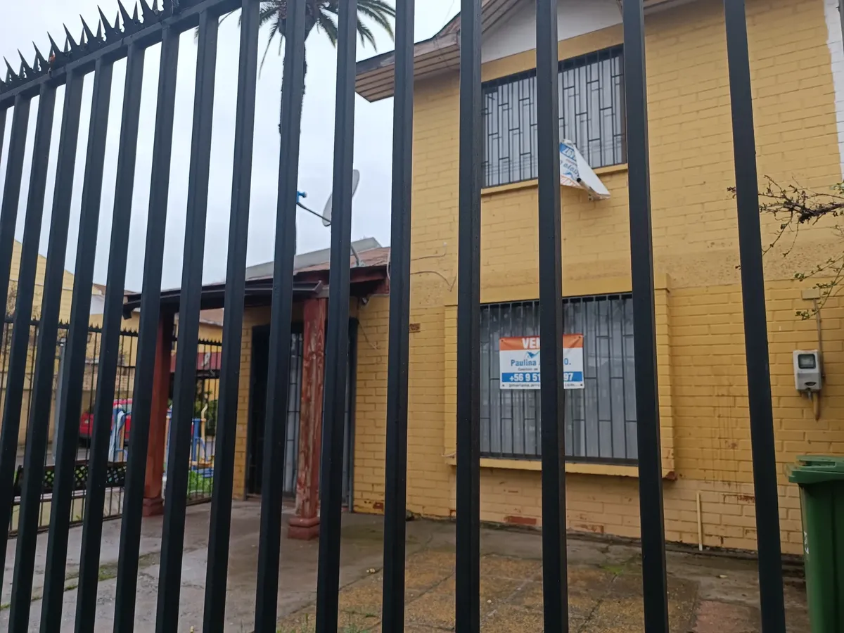 Imagen 2 de 3 de Casa Con Ampliación Ubicada En Calle Principal De La Comuna