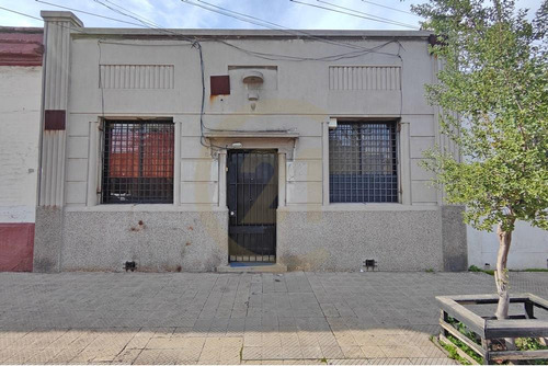 Se Arrienda Local Comercial Cercano A Metro Ñuble