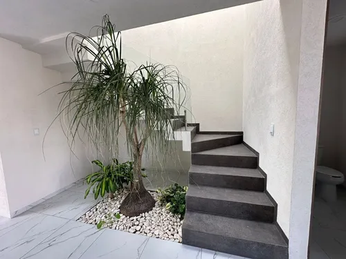 Casa En Venta En Tres Marias Morelia