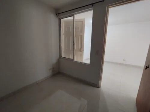 Apartamento En Arriendo En Urbanización La Base. Cod A11656