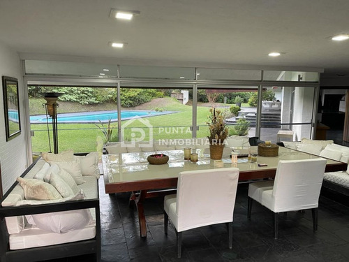 Imagen 2 de 30 de Espectacular Casa, 6 Dormitorios Con Piscina, Aidy Grill - Punta Del Este Aidy Grill
