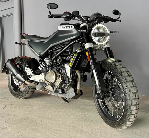 Imagen 3 de 15 de Husqvarna Svartpilen 401
