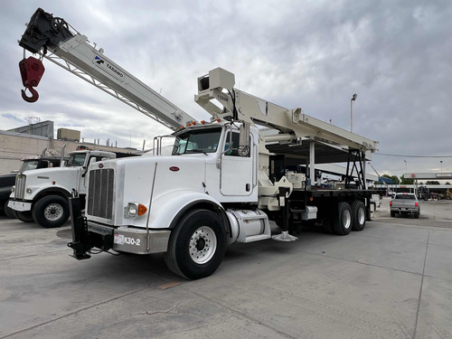 Titan Peterbilt 2008 National Crane 1300h 30ton 110 Pies