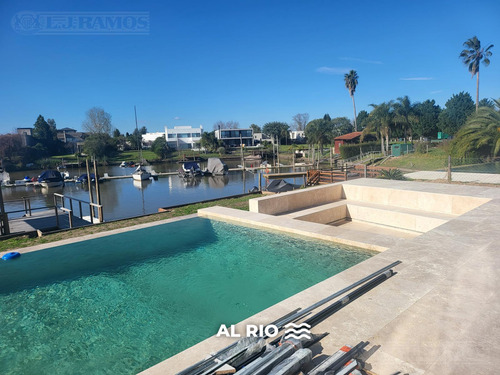 Casa Al Rio A Estrenar En Venta En San Isidro Labrador.