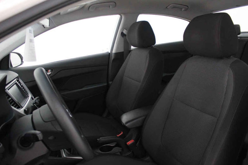 Imagen 10 de 14 de Hyundai Accent 2018 4 Cilindros