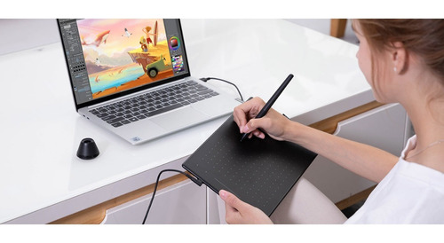 Tableta Digitalizadora Huion Inspiroy Rtm-500 Negra Dibujo Color Black