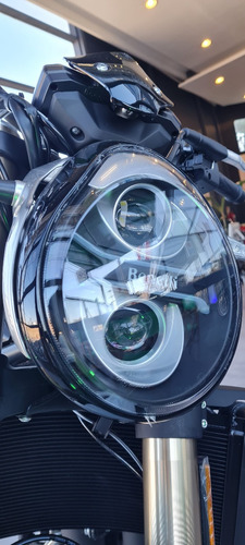 Imagen 7 de 24 de Benelli 752s - Benelli Store Pilar Mp