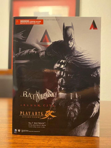 Batman Arkham City  1970 Batsuit Skin Play Arts Dc Comic | MercadoLibre