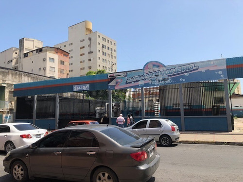 Imagen 8 de 8 de En Venta Centrico Edificio En La Calle Maneiro De Pto La Cruz 2.600 Mts2 8 Pisos 2 Ascensores 32 Oficinas De Diferentes Metrajes Lobby De Entrada Local Comercial 50 Pstos De Estacionamiento