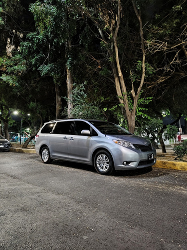 Toyota Sienna 3.5 Xle V6/ Qc At