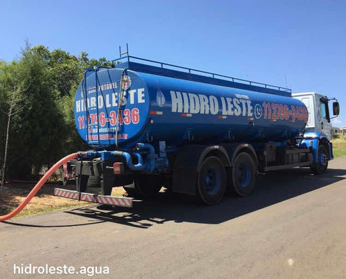 Imagem 1 de 5 de Caminhão Pipa
