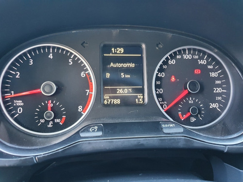 Volkswagen Suran Cross 1.6 Año 2017 Color Rojo As Automobili
