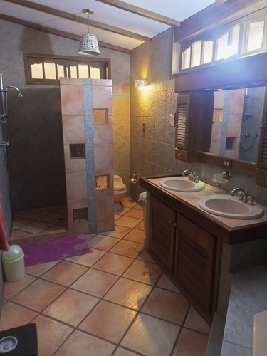 Imagen 14 de 20 de Hermosa Y Amplia Casa Estilo Colonial