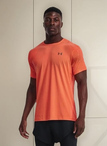 Playera Under Armour Rush Emboss