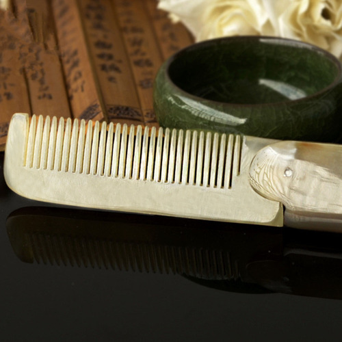 Peineta Portátil Con Forma De Cuerno De Buey Natural: Herram
