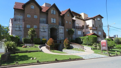 Imagen 2 de 21 de Venta Villa Gesell Oportunidad (complejo El Jarron) 14 Deptos