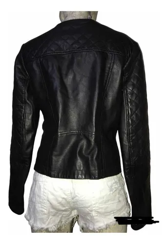 Stradivarius chamarra negra sale