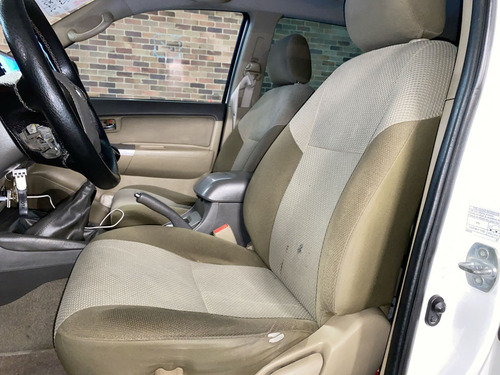 Imagen 20 de 25 de Toyota Fortuner Sr5 2013