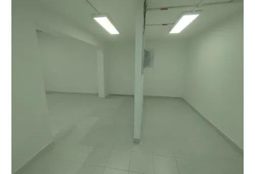Se Arrienda Amplia Bodega, En Calasanz, Medellín