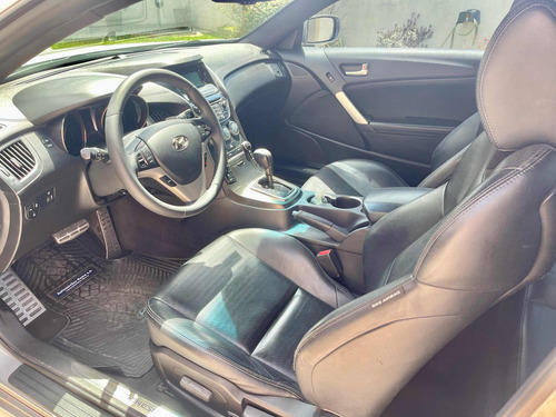 Hyundai Genesis 3.8 Coupe 300cv 8at