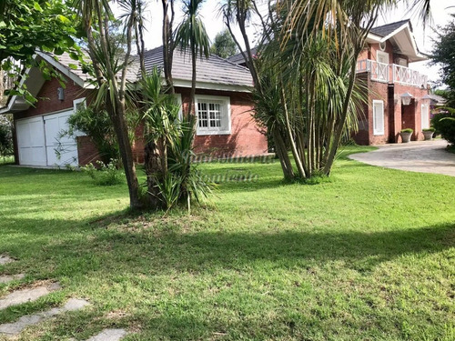 Venta Casa 4 Dormitorios Y Servicio Barrio Lugano - Ref: 1005