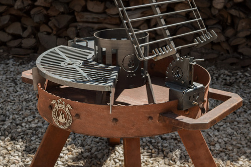 Asador Fogonero Bjorn 80 Cm De Diametro Color Óxido