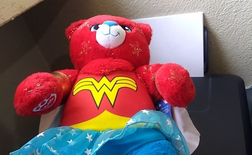 Build A Bear Dc Wonder Woman Teddy Bear Plush 40 Cms (Usado)