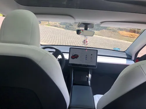 Tesla Model Y 2020