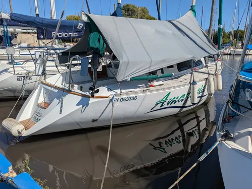 Velero Del Plata 31 -unico Dueño (motor Nuevo)