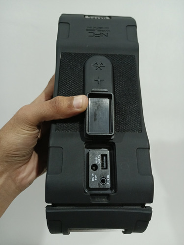 Altec Lansing Imw778 Omni Ultra Jacket Bluetooth Speaker (Usado)