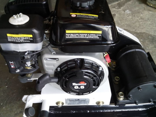Imagen 5 de 8 de Compactadoras De Tierra Marca Toyama Motor A Gasolina