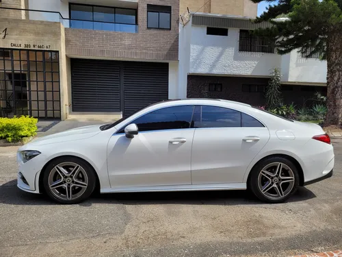 Mercedes-Benz Clase CLA 1.3 Cla 180 Amg Line At