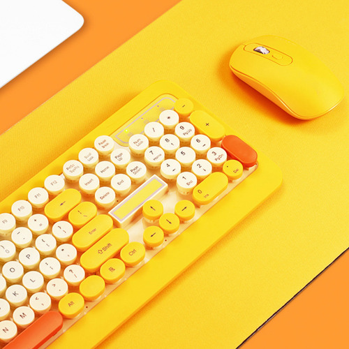 Imagen 7 de 10 de Juego De Teclado Y Ratón K68 Receptor Inalámbrico De Dibujos