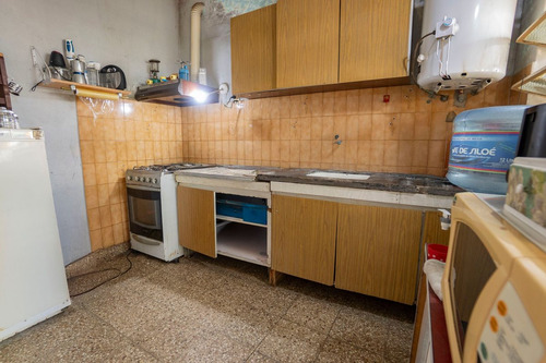 Venta De Casa Multifamiliar En Ituzaingó