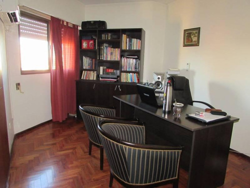 Imagen 5 de 10 de Se Vende Departamento Zona Céntrica