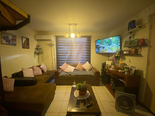 Arriendo Casa 3d/1b/1e. Villa Jardines De Calle Larga.