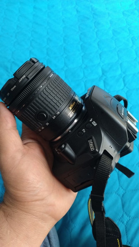 Camara Nikon D 5600 