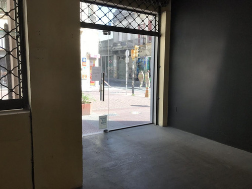 Local Comercial Alquiler En Ciudad Vieja. Pérez Castellano