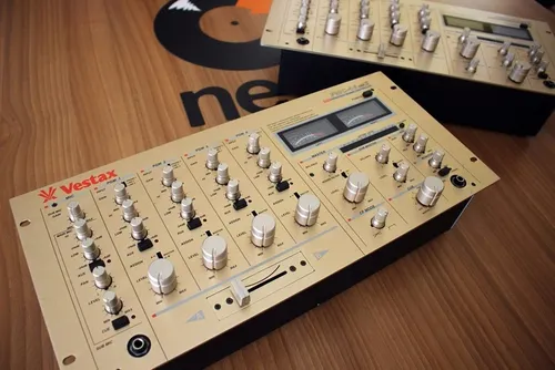 Vestax Pmc 46 Mkii Rotary / Total Qualidade Audio Urei Vestax Pmc 46 Mkii Rotary / Total Qualidade Audio Urei