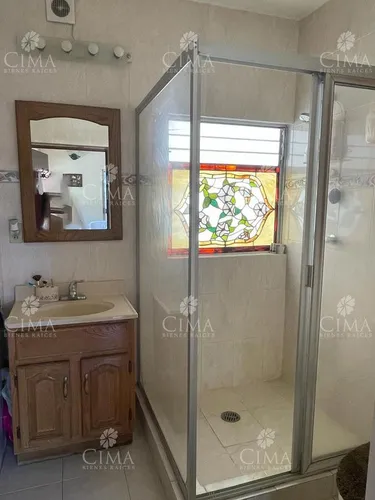 Venta Casa Jardín Con Bosque - V270