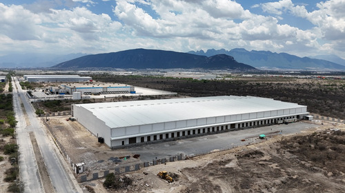 En Renta Nave Industrial ¨multiparque¨ Escobedo, N.l.