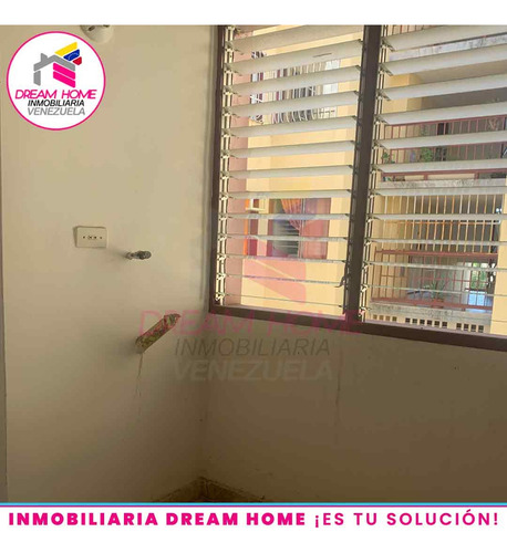 Apartamento En Venta Res. Las Violetas, Carretera Charallave-cúa